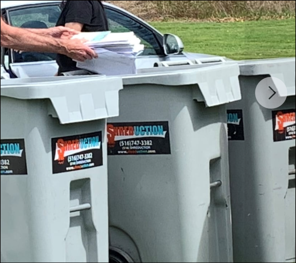paper recycling at 2022 Earth Day festival/HuntingtonNow photo